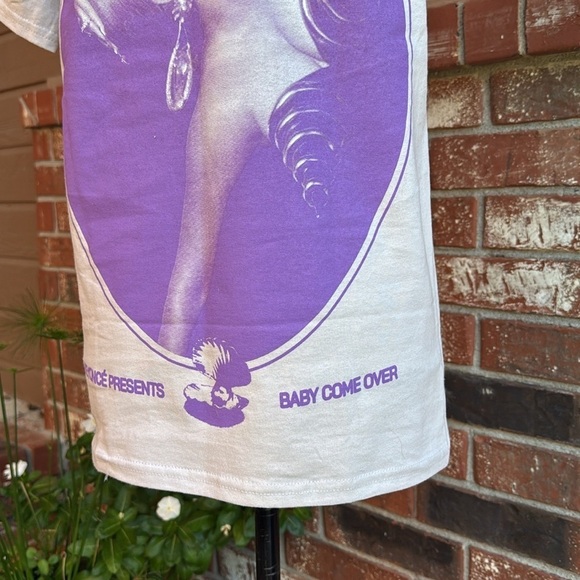 Beyonce Official Renaissance Virgo's Groove Graphic T-Shirt - Picture 5 of 6